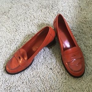 GOGREOUS BURNT ORANGE TORY BURCH HEELS